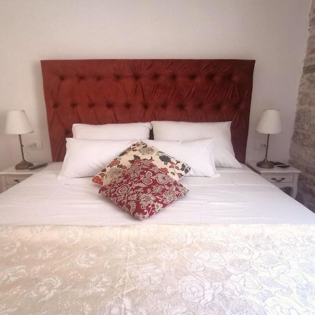 L&L Rooms Royal Šibenik Exteriör bild