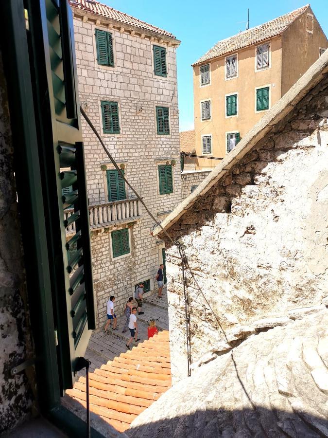 L&L Rooms Royal Šibenik Exteriör bild