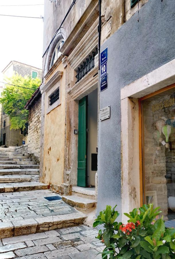L&L Rooms Royal Šibenik Exteriör bild