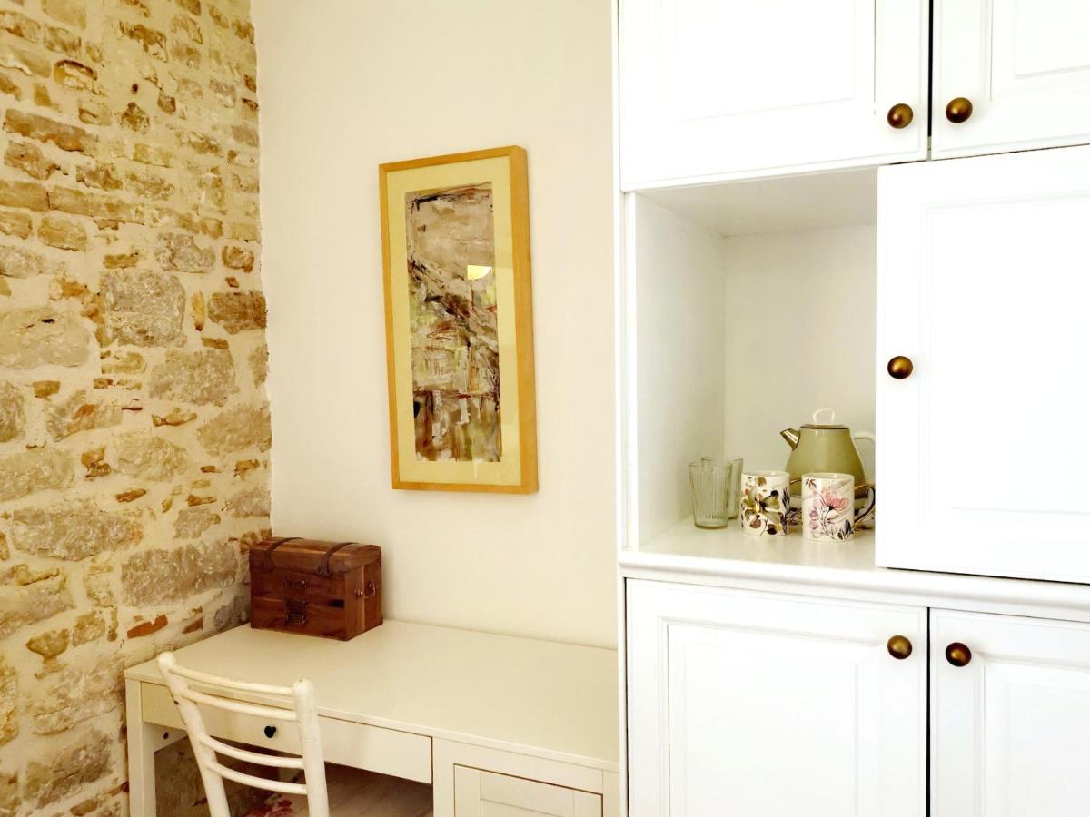 L&L Rooms Royal Šibenik Rum bild