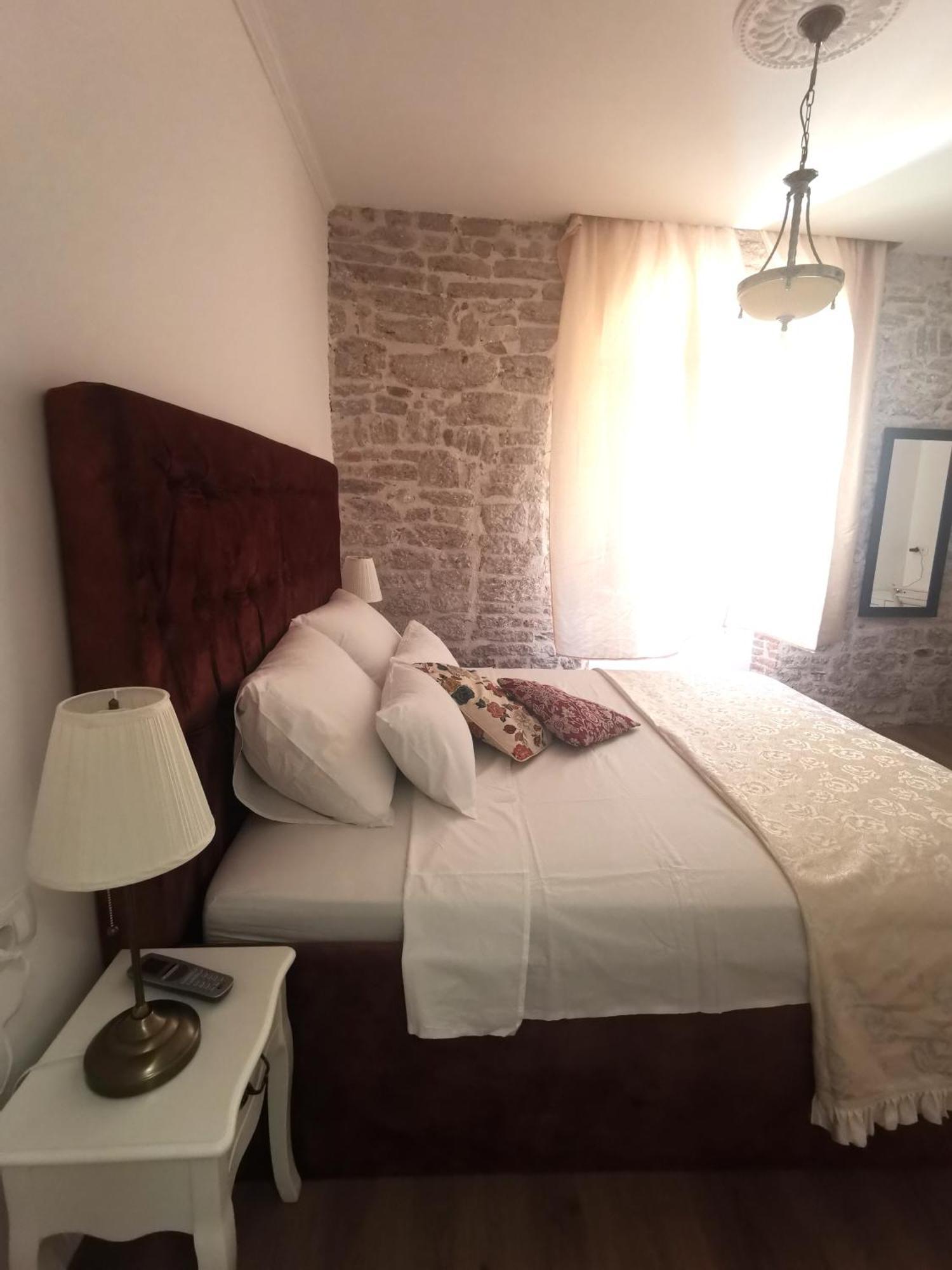 L&L Rooms Royal Šibenik Rum bild