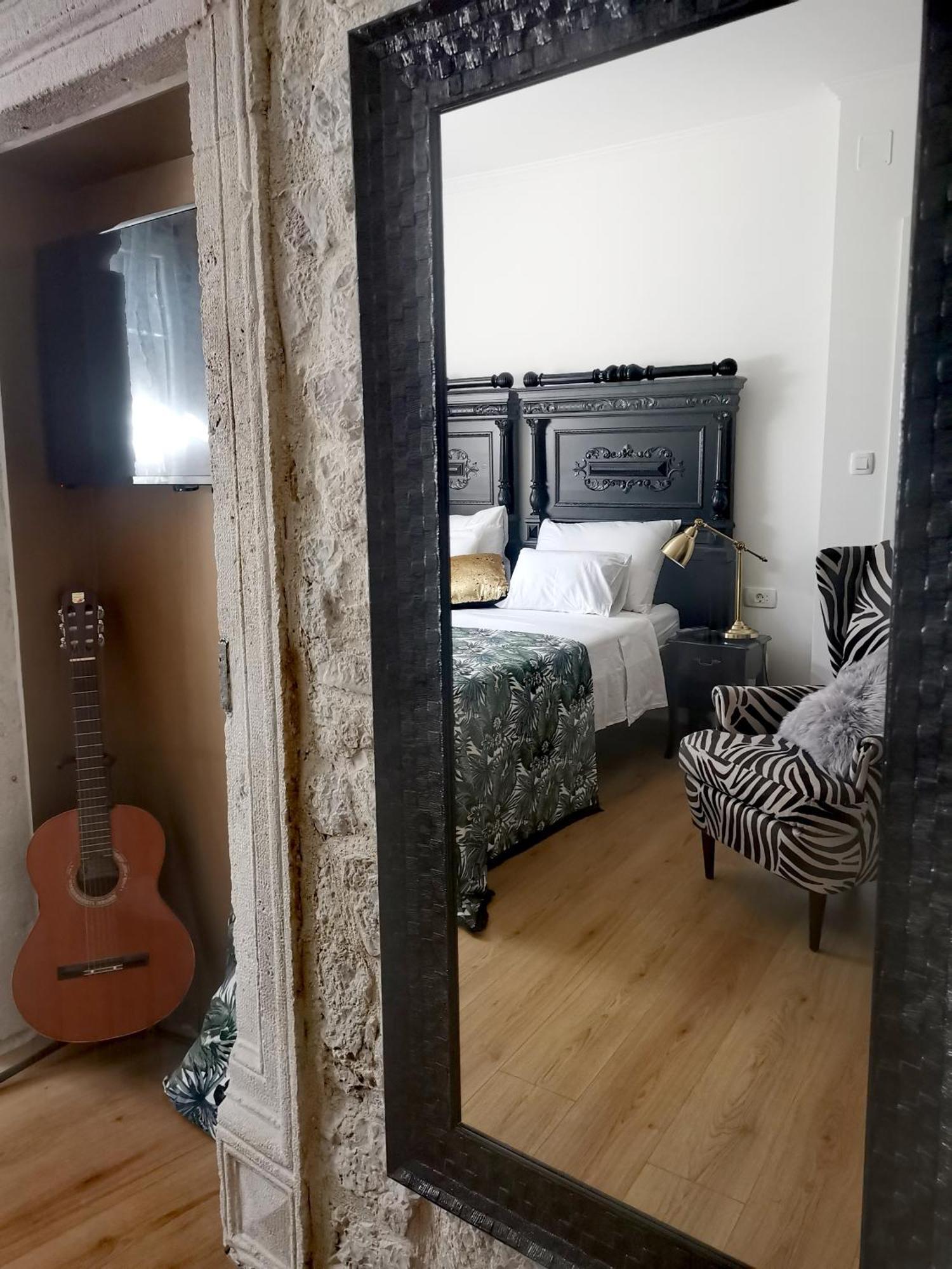 L&L Rooms Royal Šibenik Rum bild
