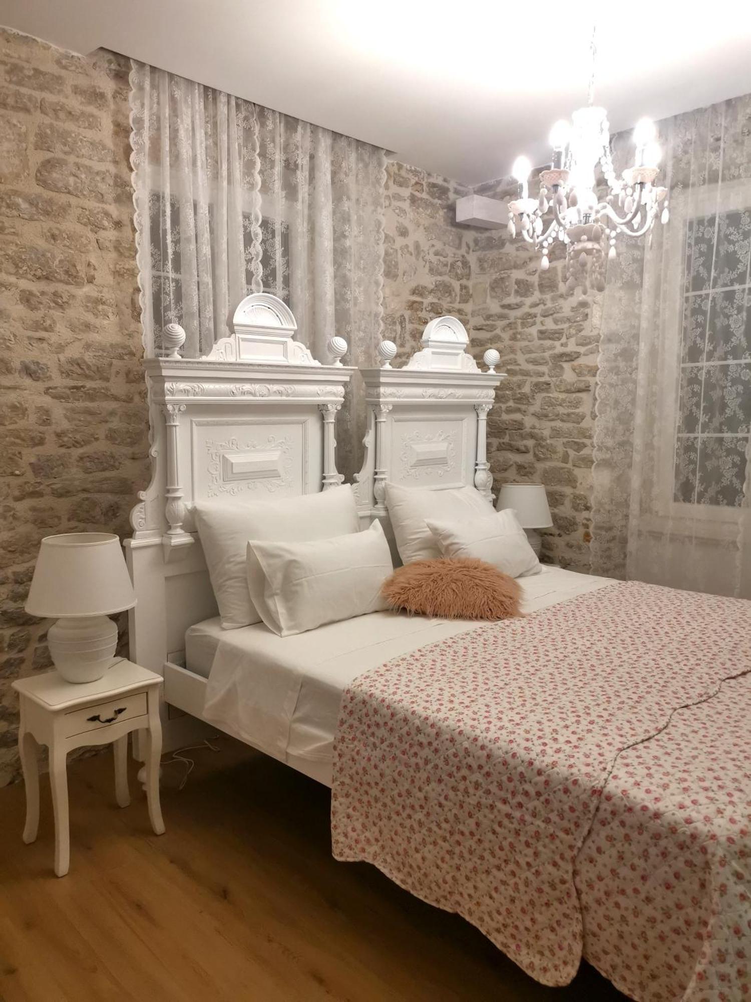 L&L Rooms Royal Šibenik Rum bild