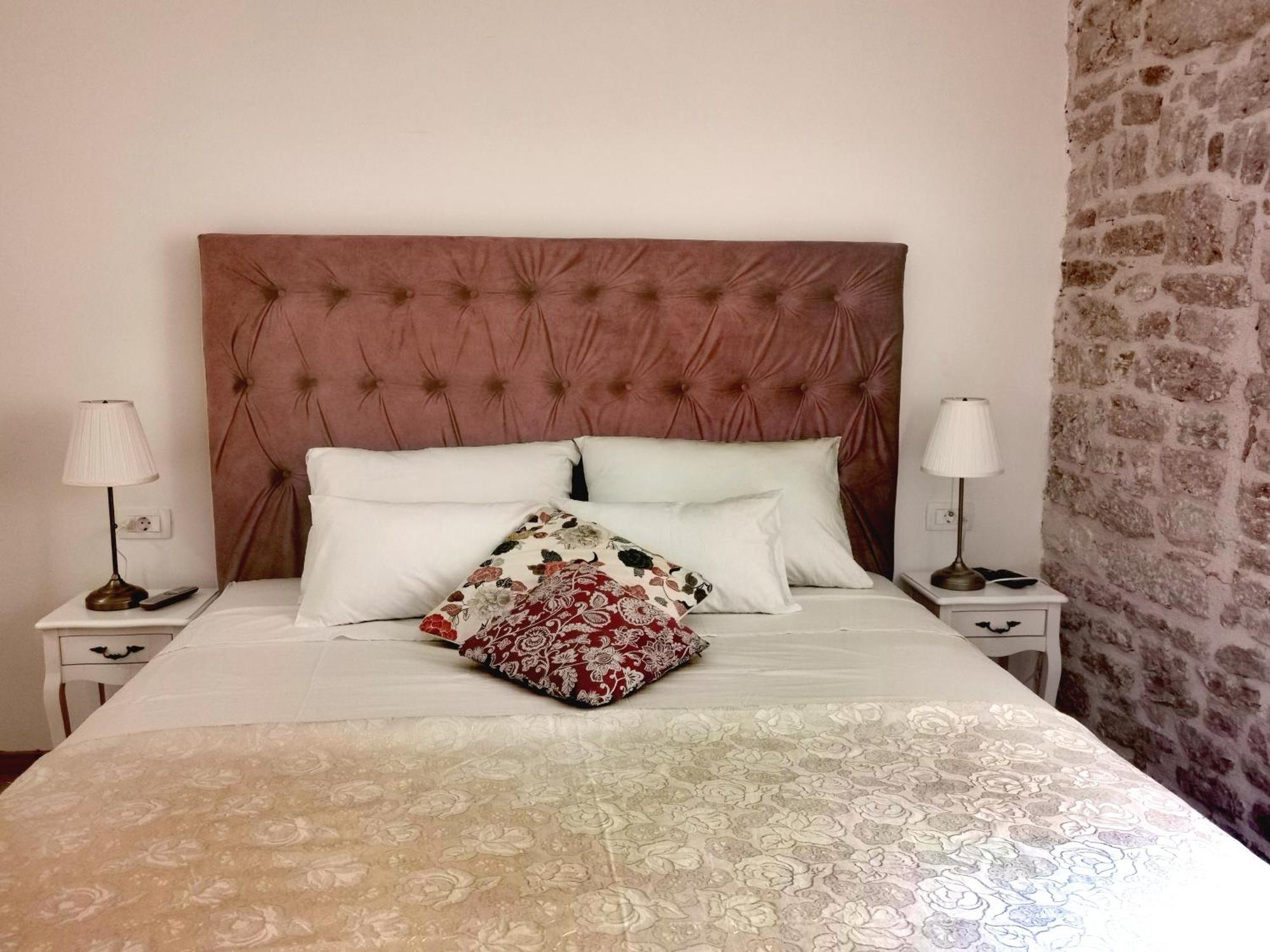 L&L Rooms Royal Šibenik Rum bild